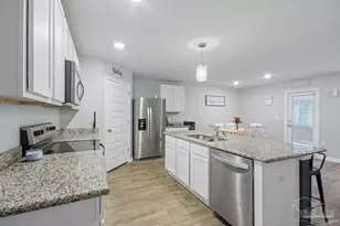 4656 Red Oak Dr, Milton, FL 32583 - Photo 13