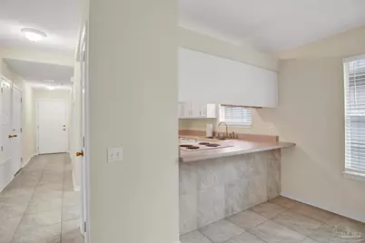 1613 Governors Dr, Pensacola, FL 32514 - Photo 9