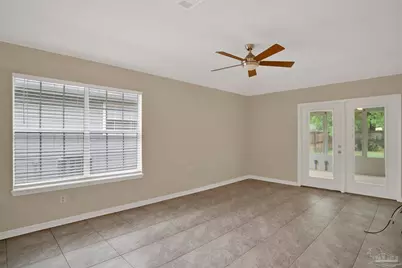 1613 Governors Dr, Pensacola, FL 32514 - Photo 7