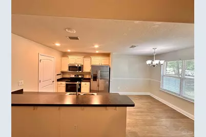 13 Elegans Ave, Pensacola, FL 32507 - Photo 5