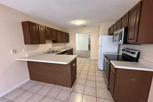 3001 Flintlock Dr, Pensacola, FL 32526 - Photo 5