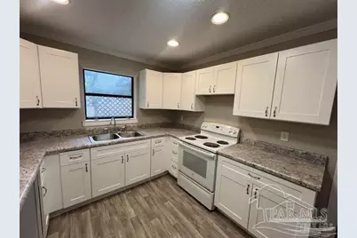 5733 Orange St, Milton, FL 32570 - Photo 3