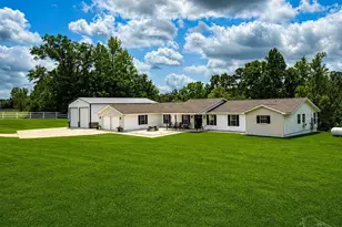 4189 Rocky Branch Rd, Cantonment, FL 32533 - Photo 3