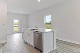 2139 Aqua St, Gulf Breeze, FL 32563 - Photo 5