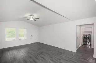 3304 Bonfire Dr, Milton, FL 32583 - Photo 7