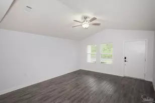 3304 Bonfire Dr, Milton, FL 32583 - Photo 5