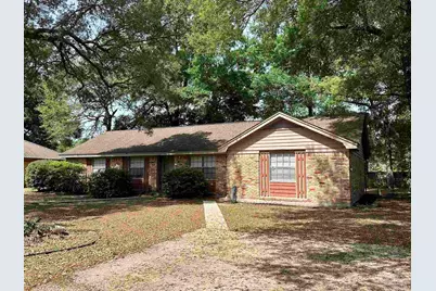5185 Hilltop Dr, Milton, FL 32570 - Photo 1
