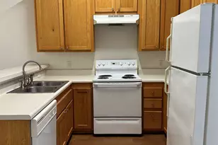 5602 W Shore Dr, Pensacola, FL 32526 - Photo 3