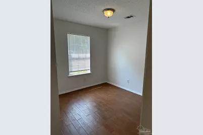5602 West Shore Dr #B, Pensacola, FL 32526 - Photo 9