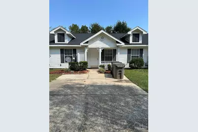 5602 West Shore Dr #B, Pensacola, FL 32526 - Photo 1