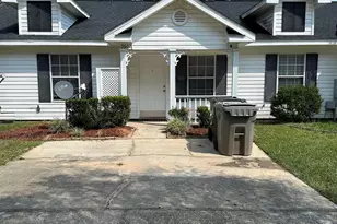 5602 W Shore Dr, Pensacola, FL 32526 - Photo 1