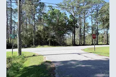 Del Monte St, Milton, FL 32583 - Photo 17