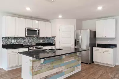 10609 Queens Gate Cir, Pensacola, FL 32506 - Photo 9