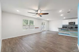 10609 Queens Gate Cir, Pensacola, FL 32506 - Photo 17
