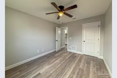 436 Hilburn Ln, Pensacola, FL 32504 - Photo 15