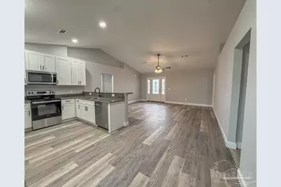 436 Hilburn Ln, Pensacola, FL 32504 - Photo 7