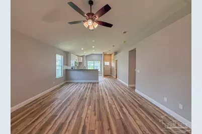 436 Hilburn Ln, Pensacola, FL 32504 - Photo 7