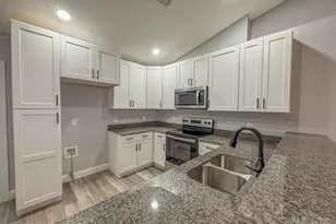 436 Hilburn Ln, Pensacola, FL 32504 - Photo 5