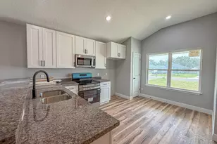 436 Hilburn Ln, Pensacola, FL 32504 - Photo 3