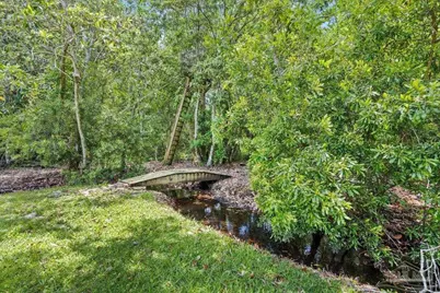 10035 Calle De Palencia, Navarre, FL 32566 - Photo 9