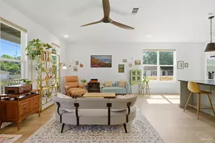 901 W Jackson St, Pensacola, FL 32501 - Photo 9