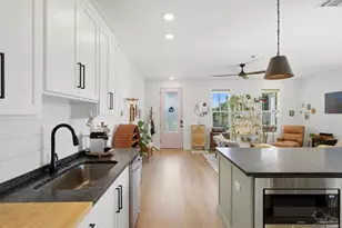901 W Jackson St, Pensacola, FL 32501 - Photo 13
