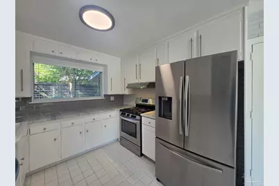 243 Euclid St, Pensacola, FL 32503 - Photo 9