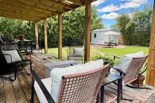 1012 E Strong St, Pensacola, FL 32501 - Photo 17