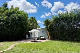 1012 E Strong St, Pensacola, FL 32501 - Photo 27