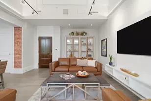 17 S Palafox Pl, Pensacola, FL 32502 - Photo 9
