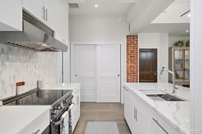 17 S Palafox Pl #207, Pensacola, FL 32502 - Photo 13