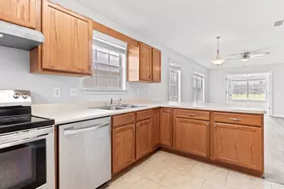 1066 Brownfield Rd, Pensacola, FL 32526 - Photo 3