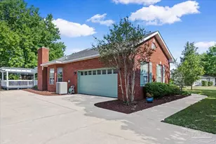 1830 Seahawk Ln, Navarre, FL 32566 - Photo 3