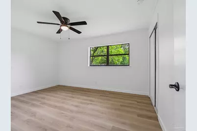 125 Madrid Rd, Cantonment, FL 32533 - Photo 13