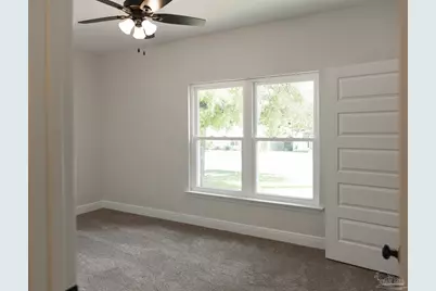 000 Woodridge Dr, Milton, FL 32570 - Photo 13