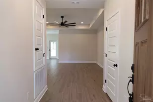 000 Woodridge Dr, Milton, FL 32570 - Photo 3