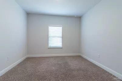 3172 Heritage Oaks Cir, Navarre, FL 32566 - Photo 11