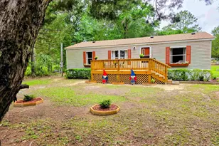 5015 Phoenix Dr, Milton, FL 32583 - Photo 1