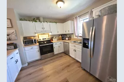 6533 College Dr, Milton, FL 32570 - Photo 13