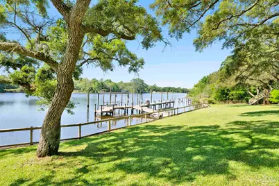 333 Edgewater Dr, Pensacola, FL 32507 - Photo 53