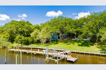 333 Edgewater Dr, Pensacola, FL 32507 - Photo 59
