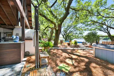 333 Edgewater Dr, Pensacola, FL 32507 - Photo 35