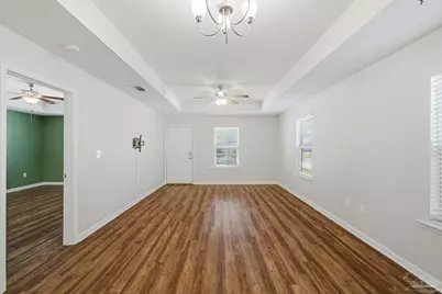 605 E Fisher St, Pensacola, FL 32503 - Photo 9