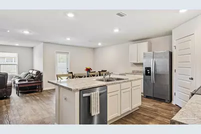 10560 Queens Gate Cir, Pensacola, FL 32506 - Photo 21