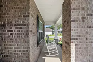 10560 Queens Gate Cir, Pensacola, FL 32506 - Photo 7