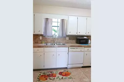 6150 Forest Pines Dr, Pensacola, FL 32526 - Photo 9