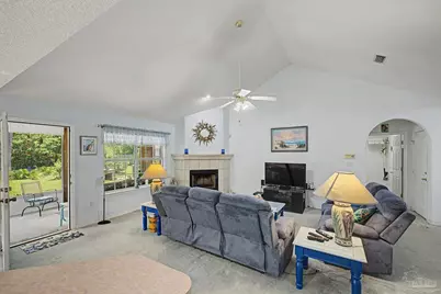 7654 Manatee St, Navarre, FL 32566 - Photo 15