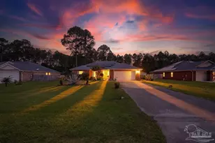 7654 Manatee St, Navarre, FL 32566 - Photo 1