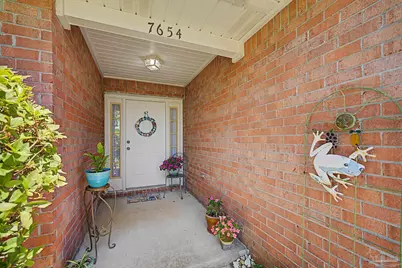 7654 Manatee St, Navarre, FL 32566 - Photo 7