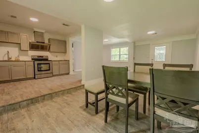 3235 Bayou Dr, Pensacola, FL 32505 - Photo 27